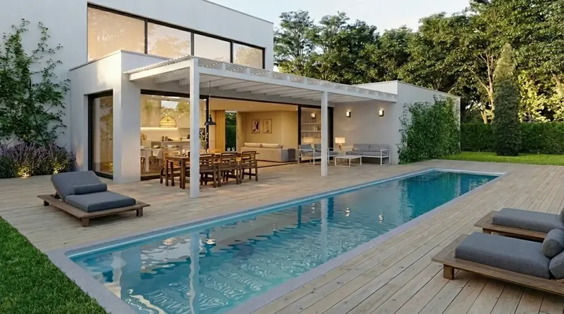 Couloir de nage en deck bois bordant une maison contemporaine, transats et pergola sur la terrasse